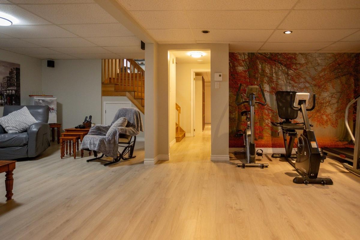 Salle familiale au sous-sol