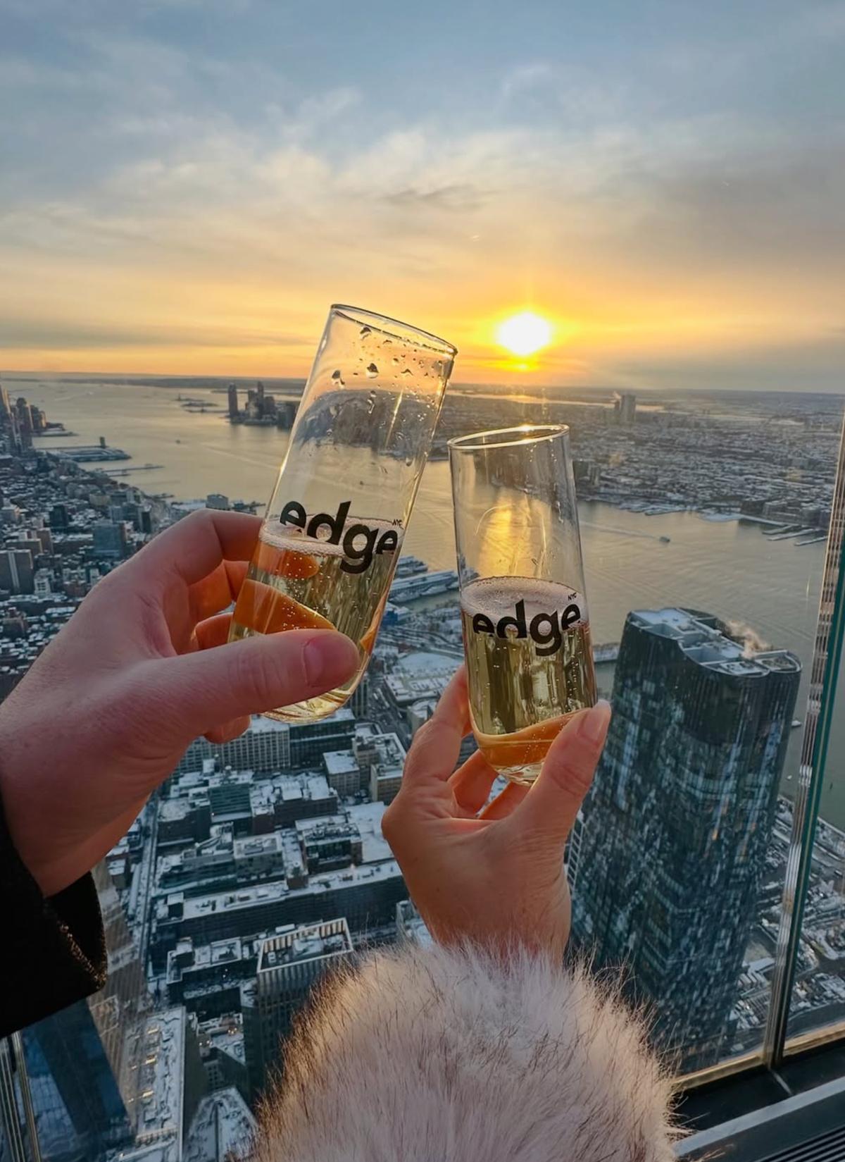 Anick Dumontet est fiancée