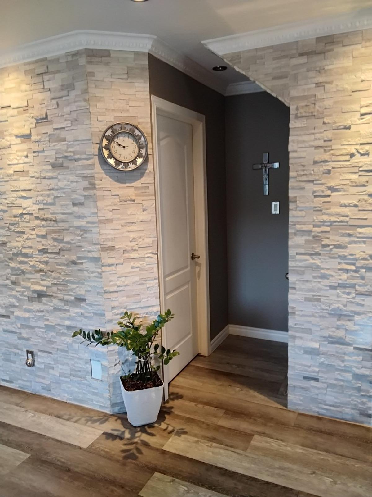 Chambre spacieuse à l'étage