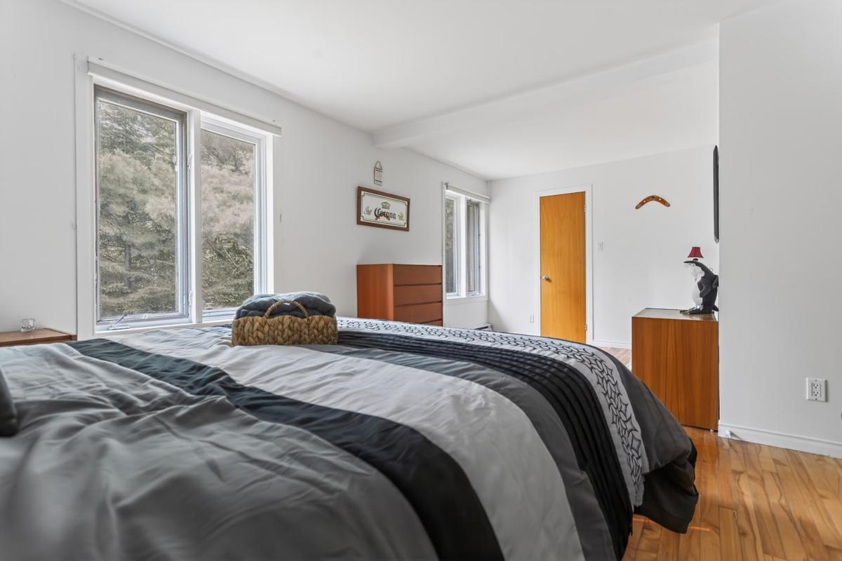 Autre vue de la chambre principale