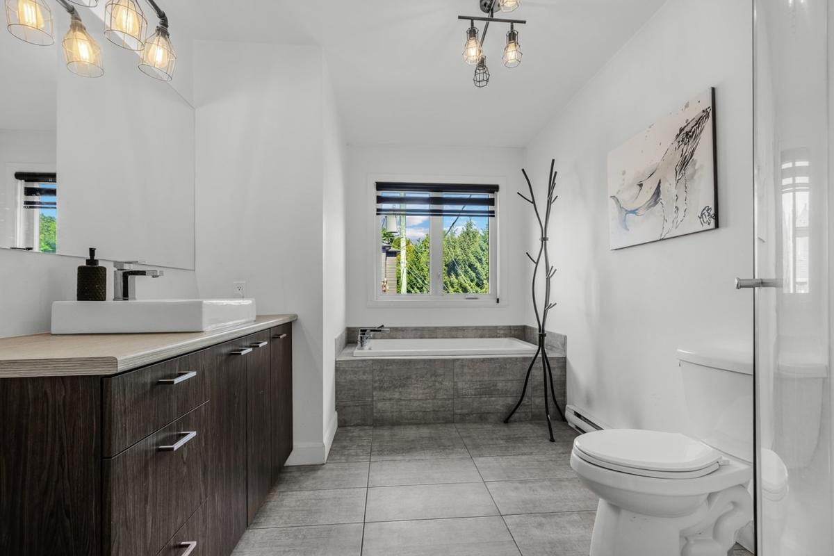 Salle de bain principale