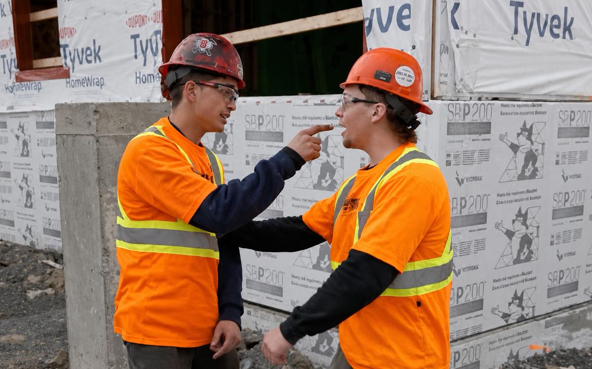 Employés de la construction