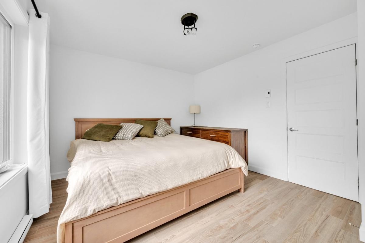 Autre vue de la chambre principale