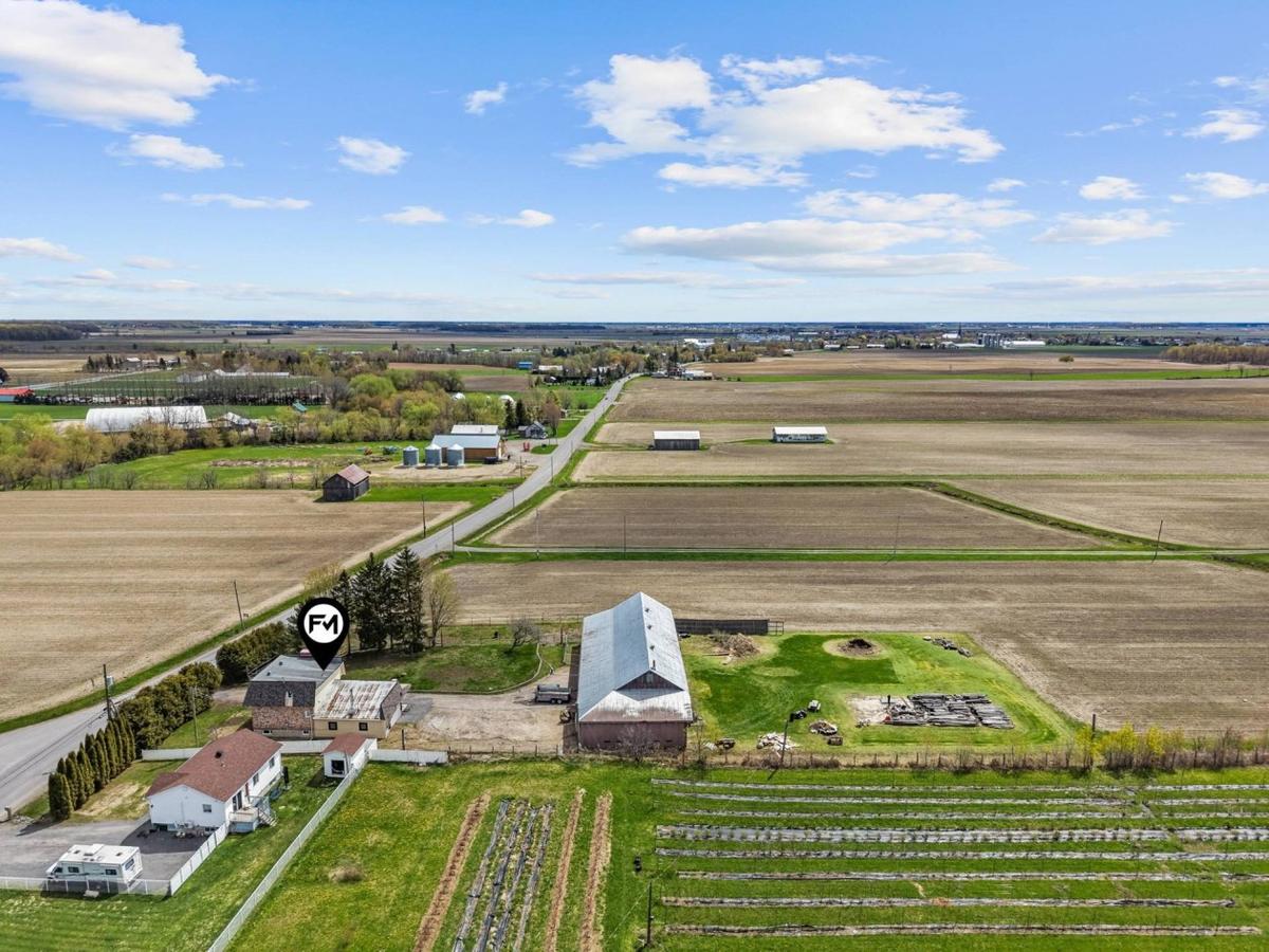 Panorama aérien de la propriété