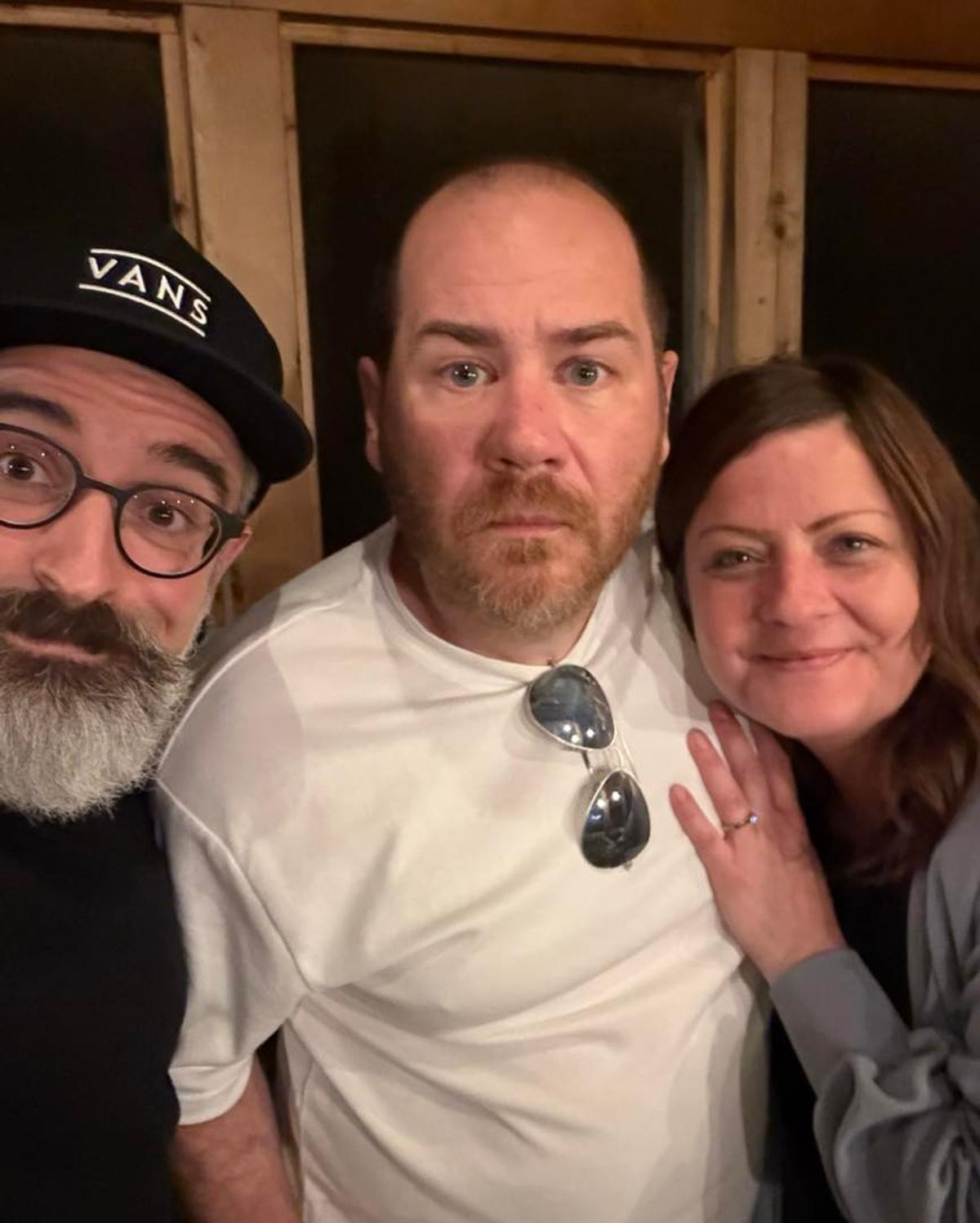 Marie-Annick Lépine et d'autres membres des Cowboys Fringants