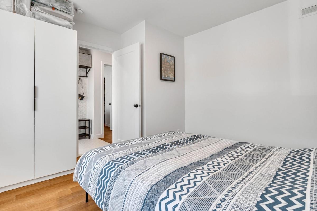 Autre angle de la chambre principale