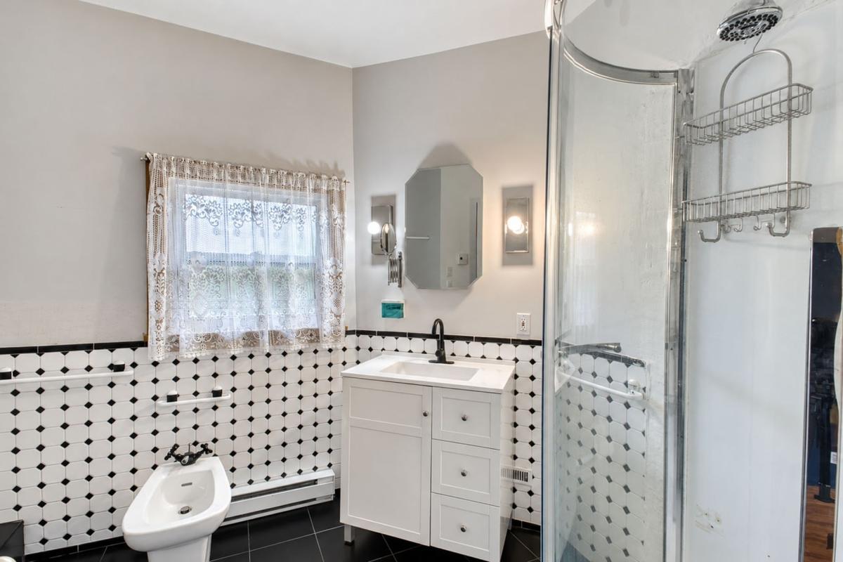Salle de bain secondaire
