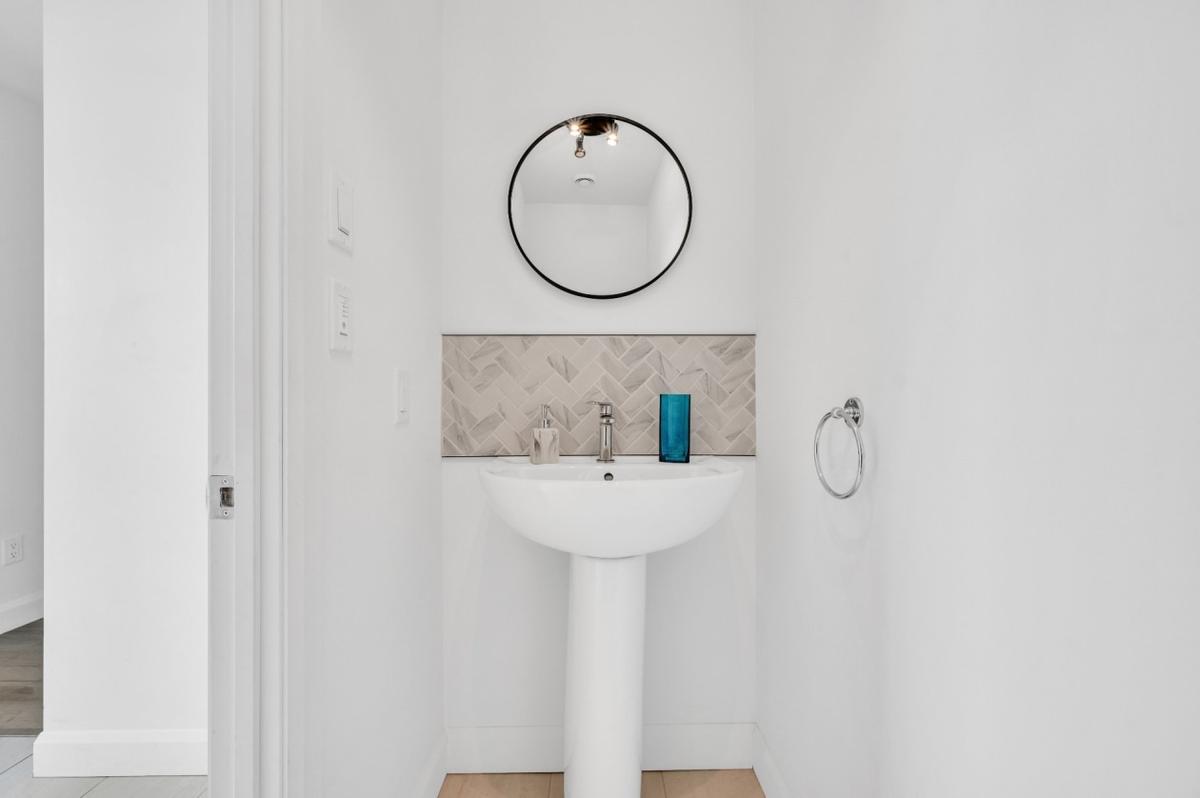 Salle d'eau au rez-de-chaussée