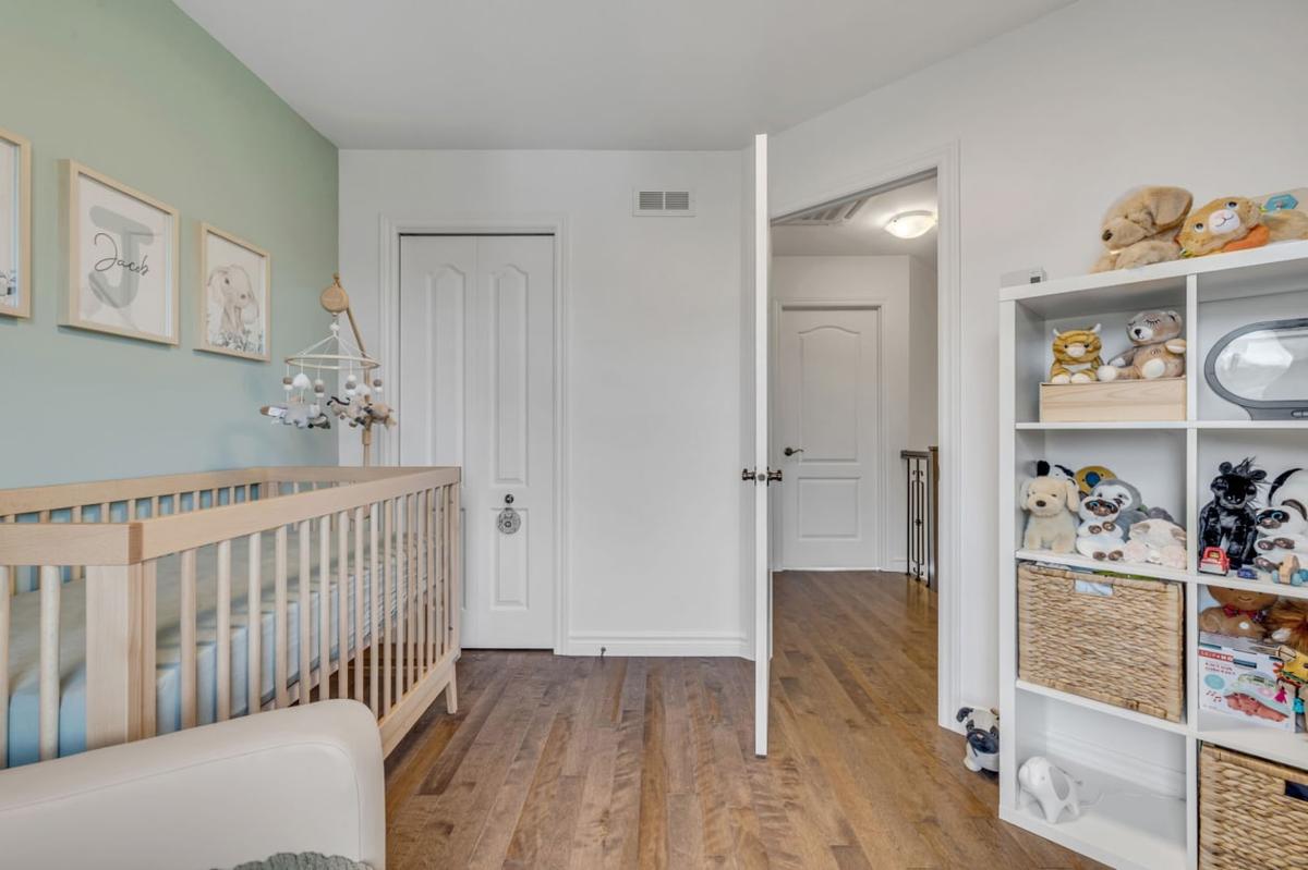 Détail d'une chambre à l'étage