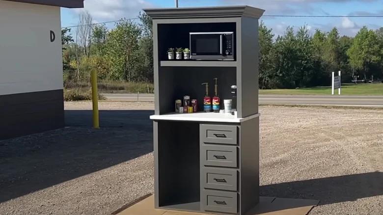 Armoire
