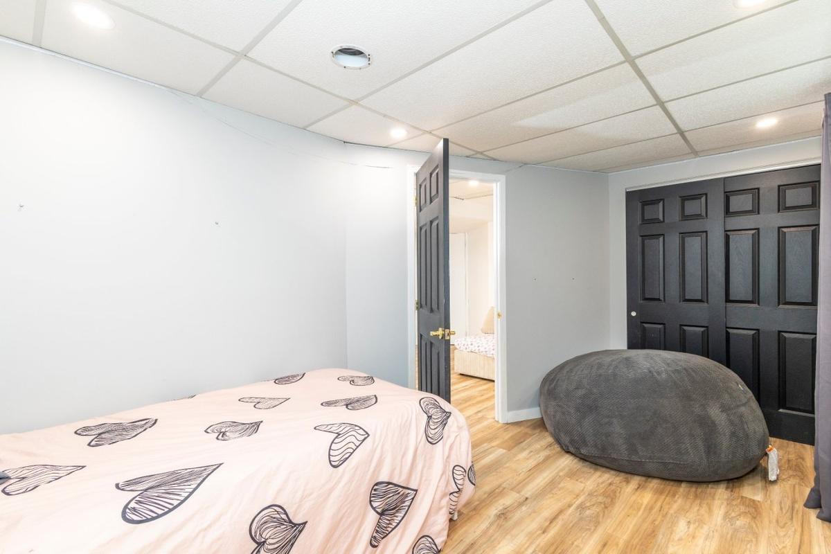 Autre perspective de la chambre au sous-sol