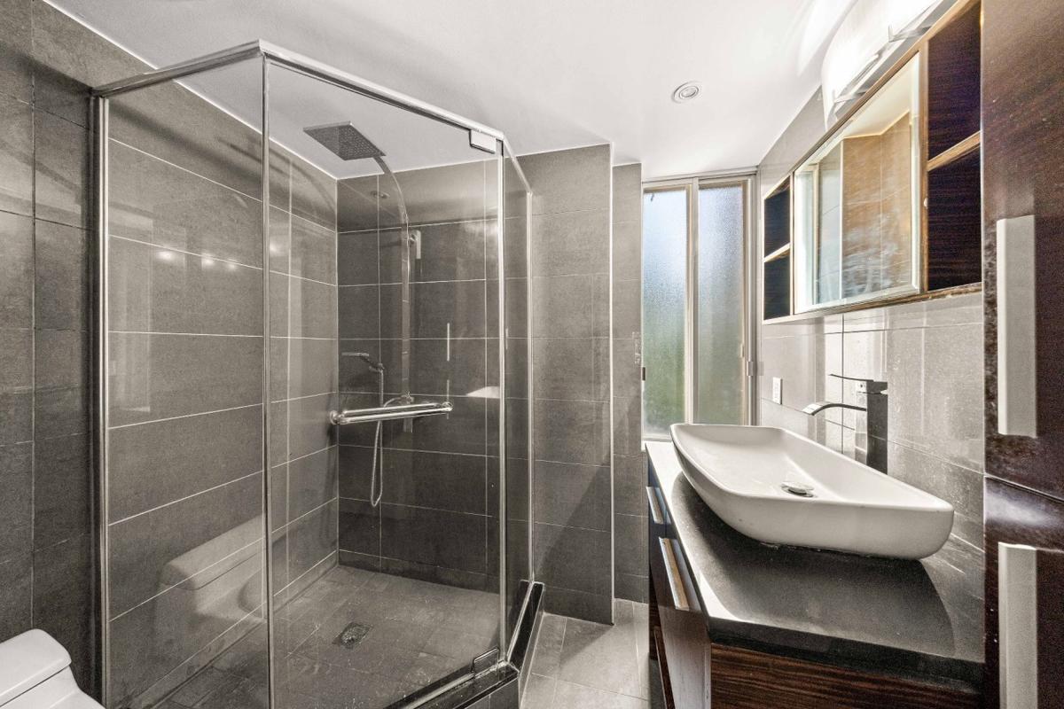 La salle de bain principale