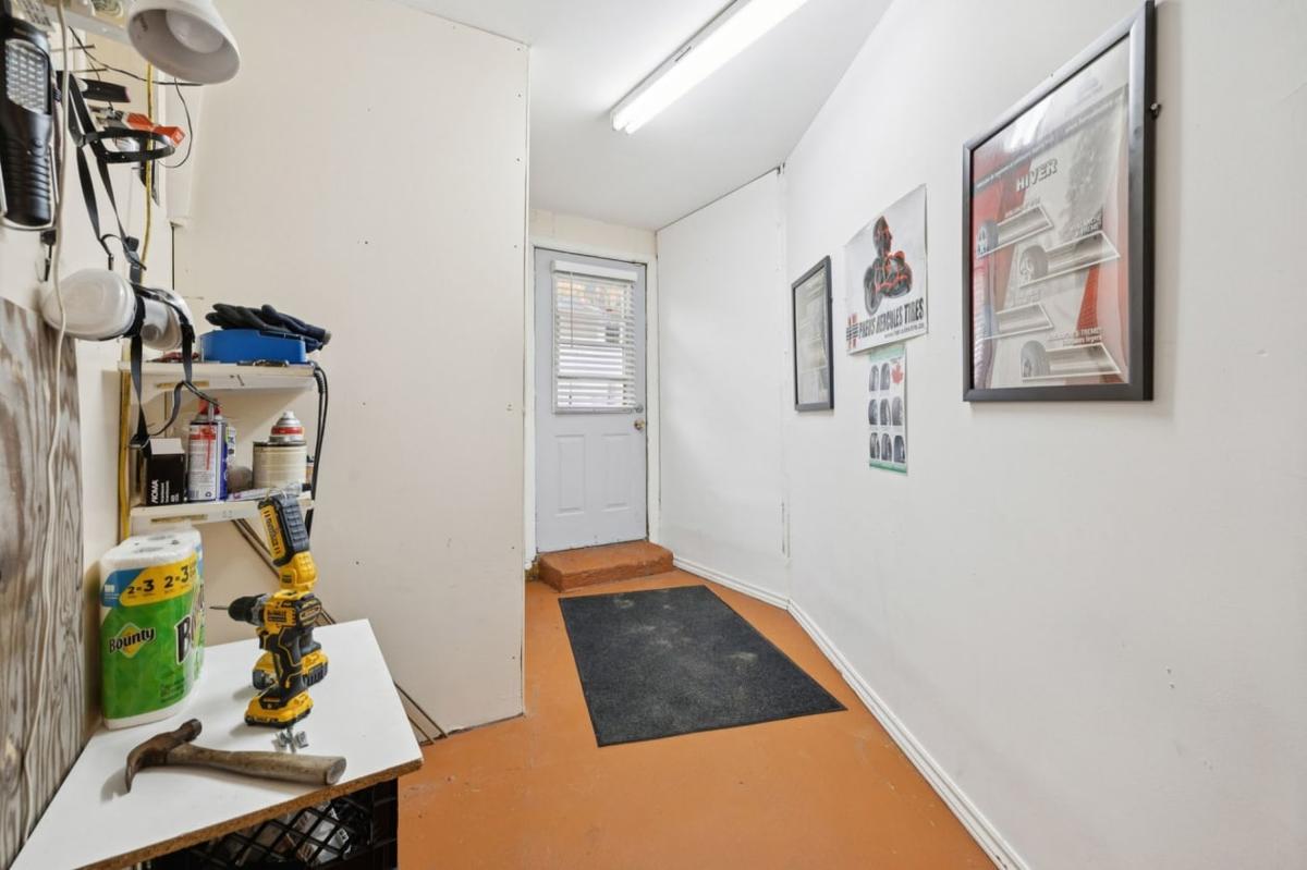 Autre angle du hall d'entrée