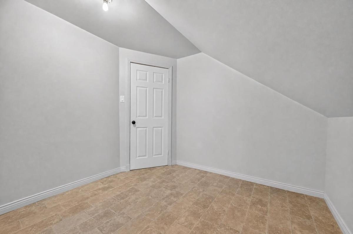 Seconde chambre à l'étage