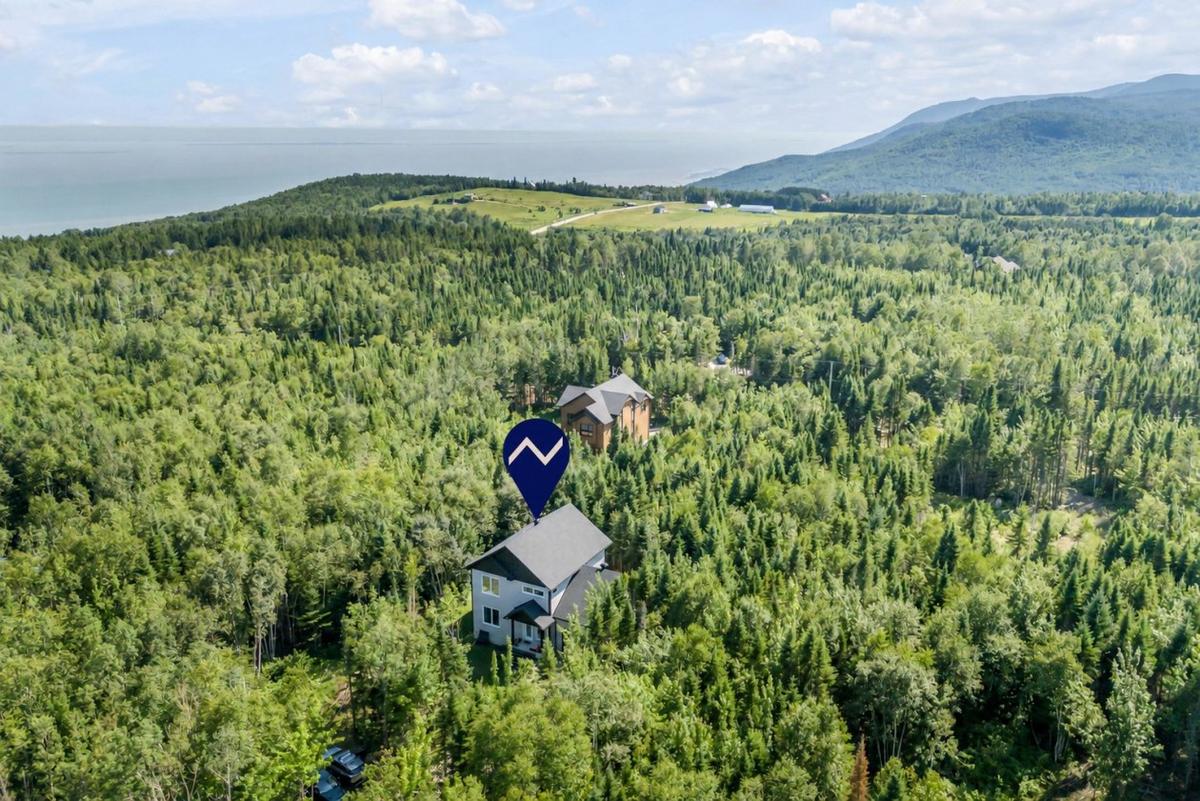 Vue aérienne montrant le cadre naturel