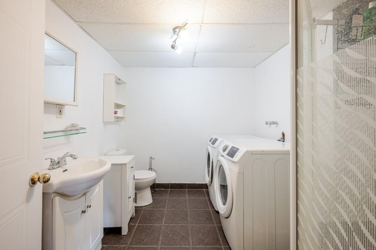 Salle de bain du sous-sol