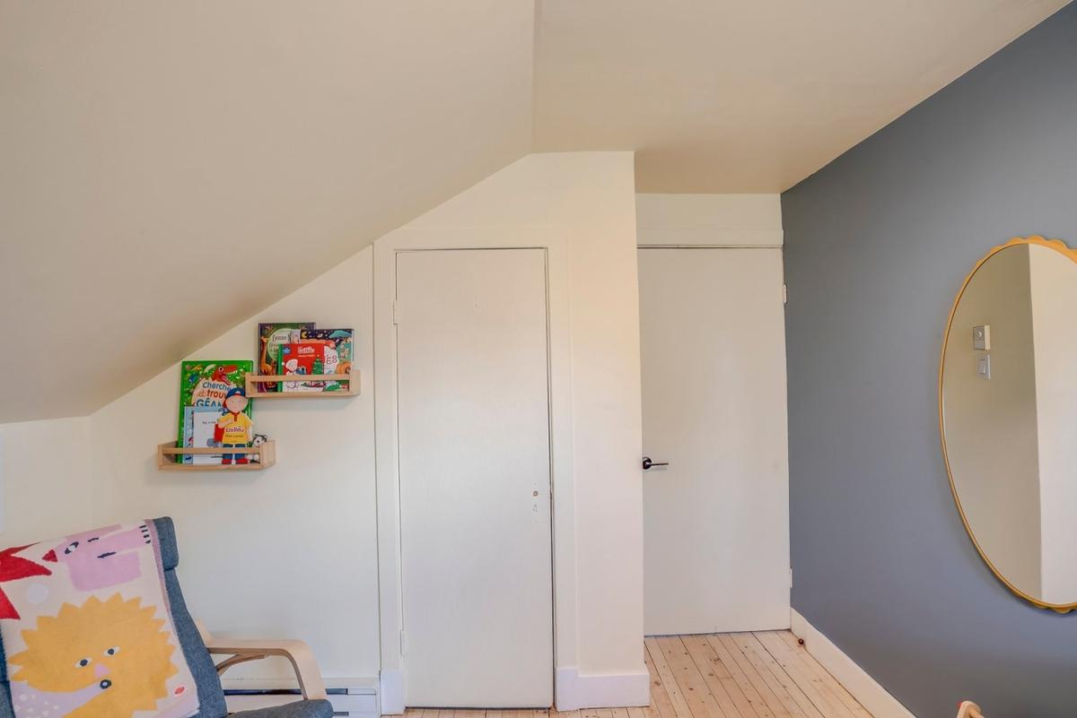 Autre chambre à l'étage