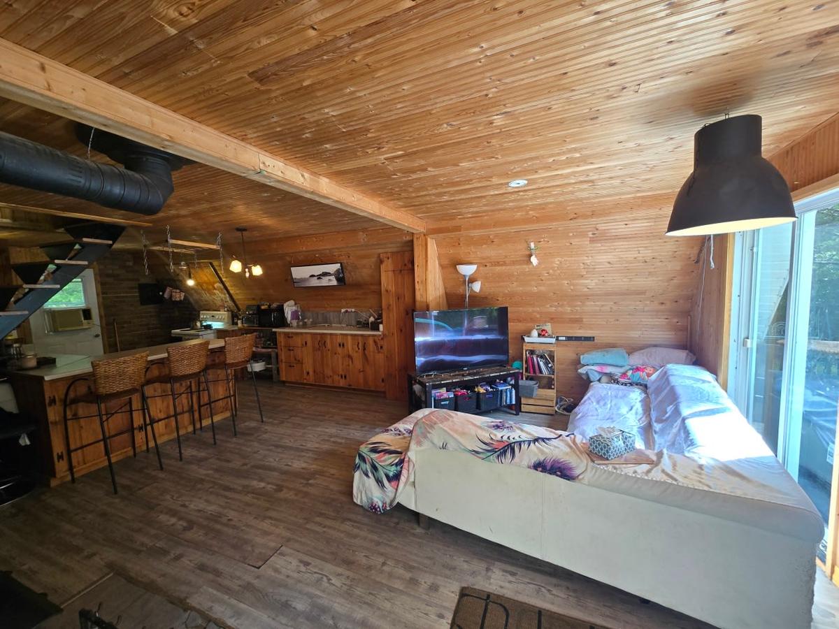 L'intérieur chaleureux du chalet