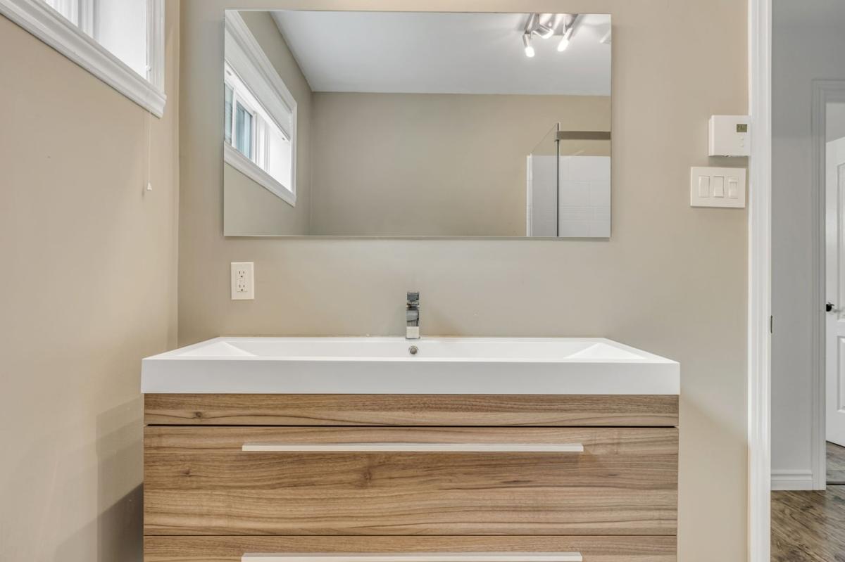 Détail salle de bain inférieure