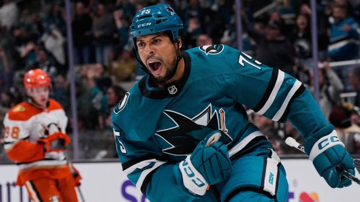 Ryan REaves