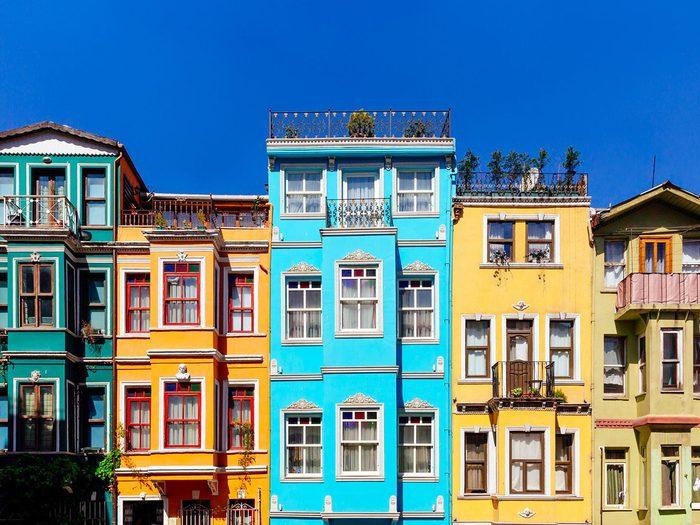 Immeubles colorés