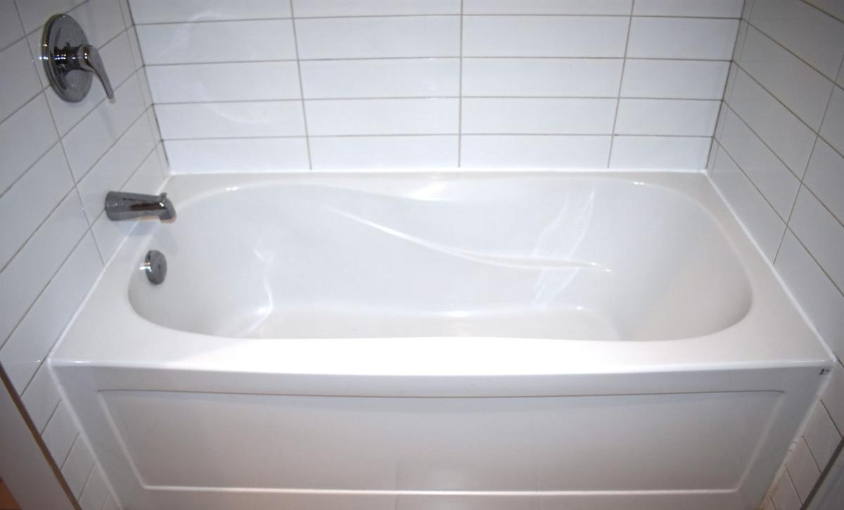 Vue complémentaire de la salle de bain