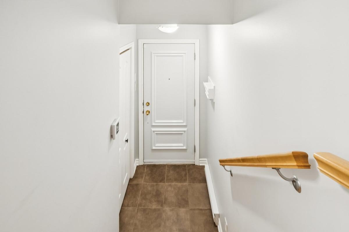 Le hall d'entrée lumineux