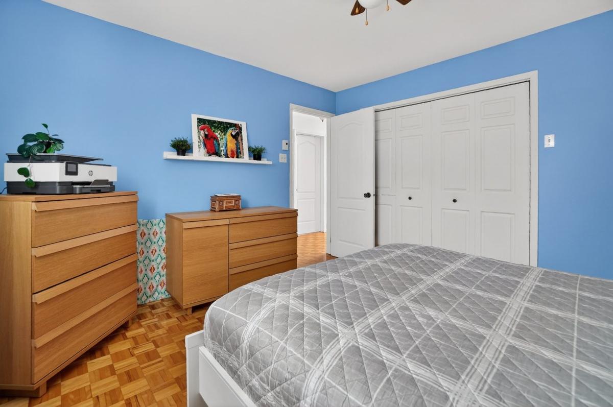 Autre angle de la chambre principale