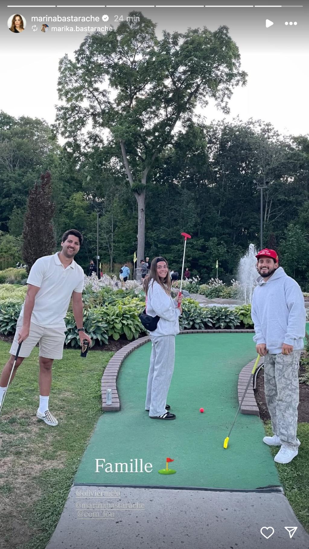 Lou-Pascal Tremblay joue au mini golf