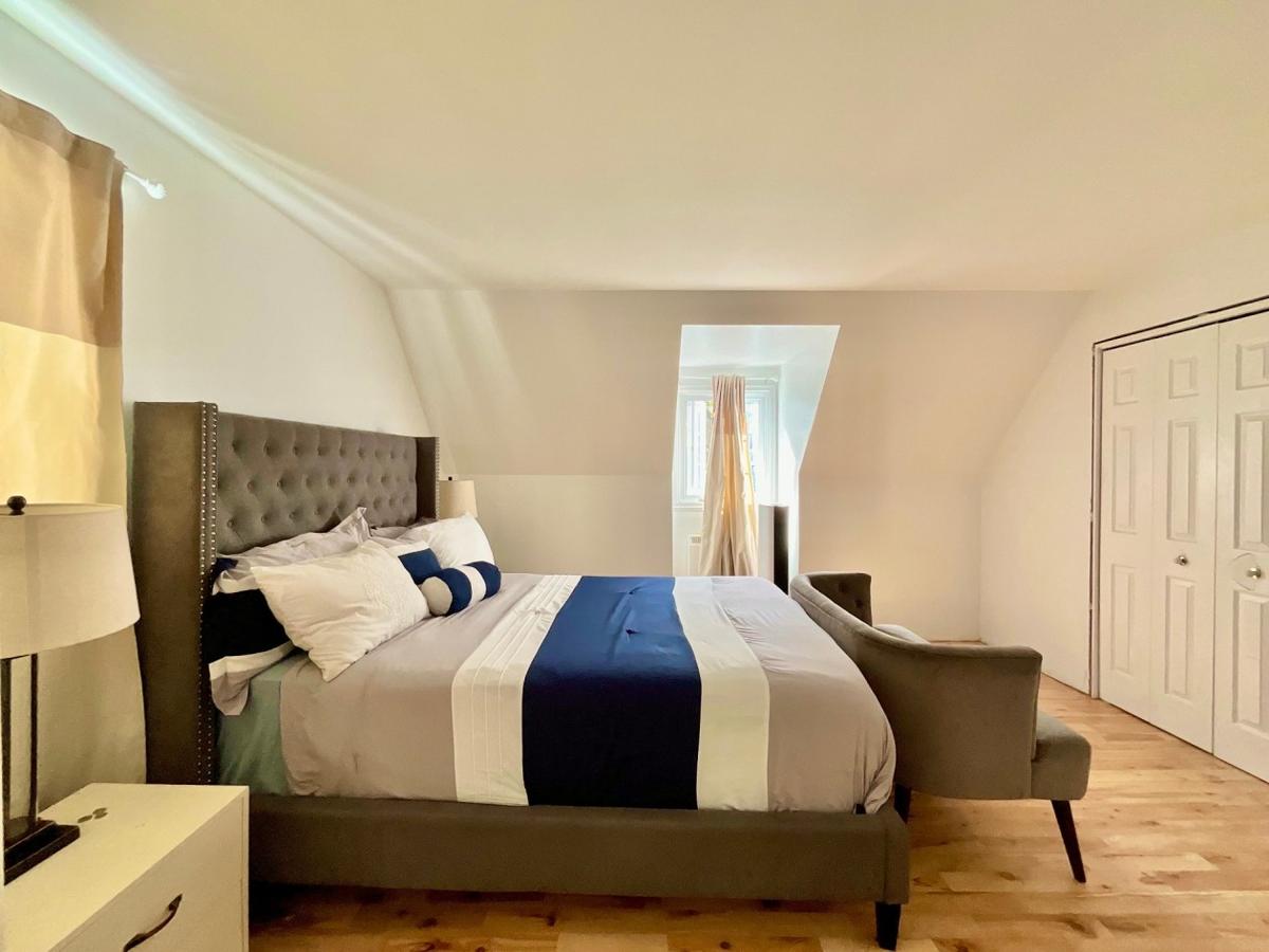 Autre angle de la chambre principale