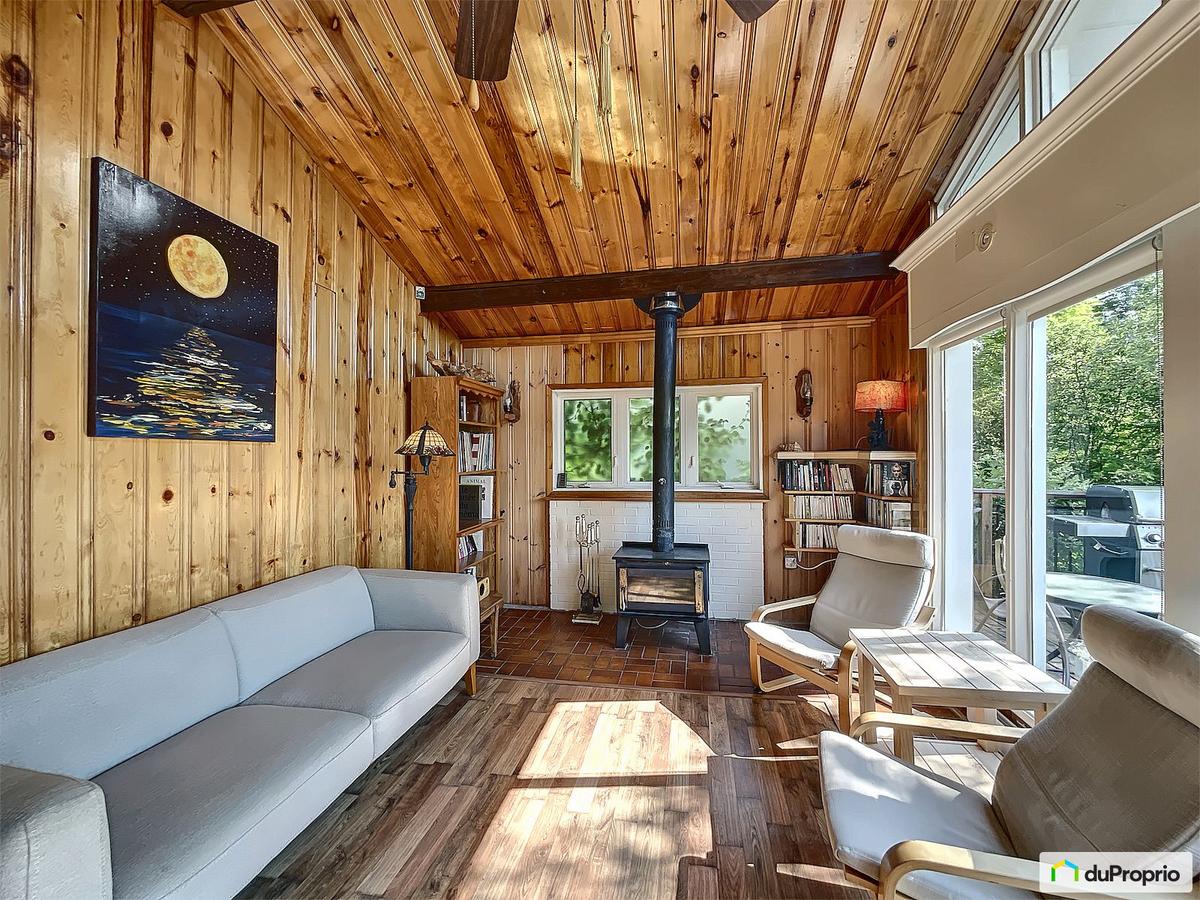 Guillaume Cyr vend son chalet à Austin