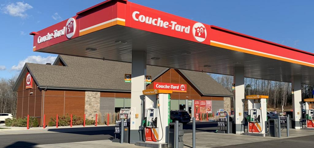 Station d'essence et dépanneur Couche-Tard