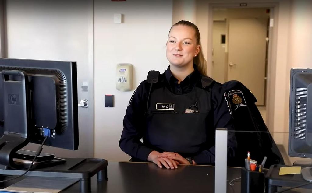 Stagiaire Agence des services frontaliers du Canada (ASFC) 