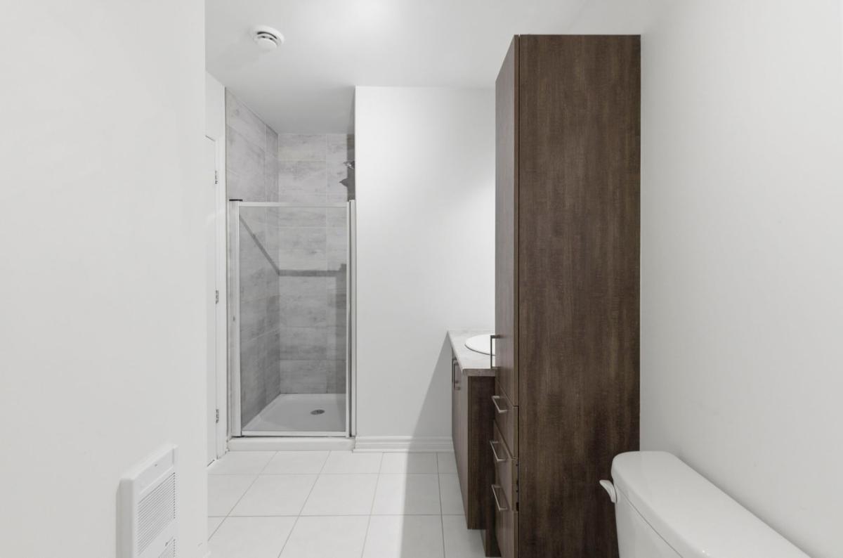 Salle de bain, vue sur la douche