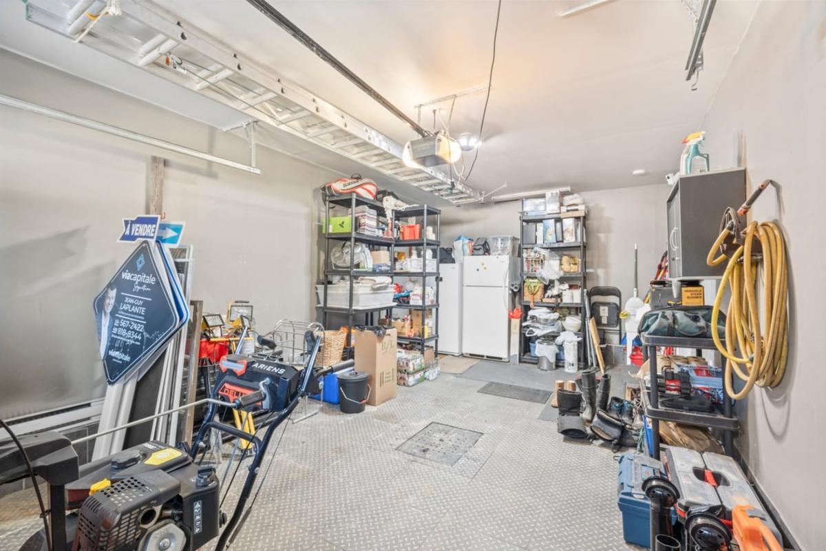 Intérieur du garage