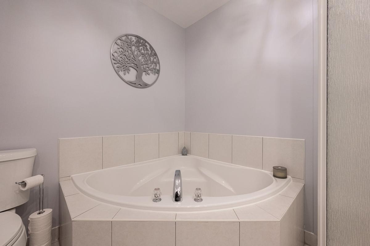 Autre vue de la salle de bain