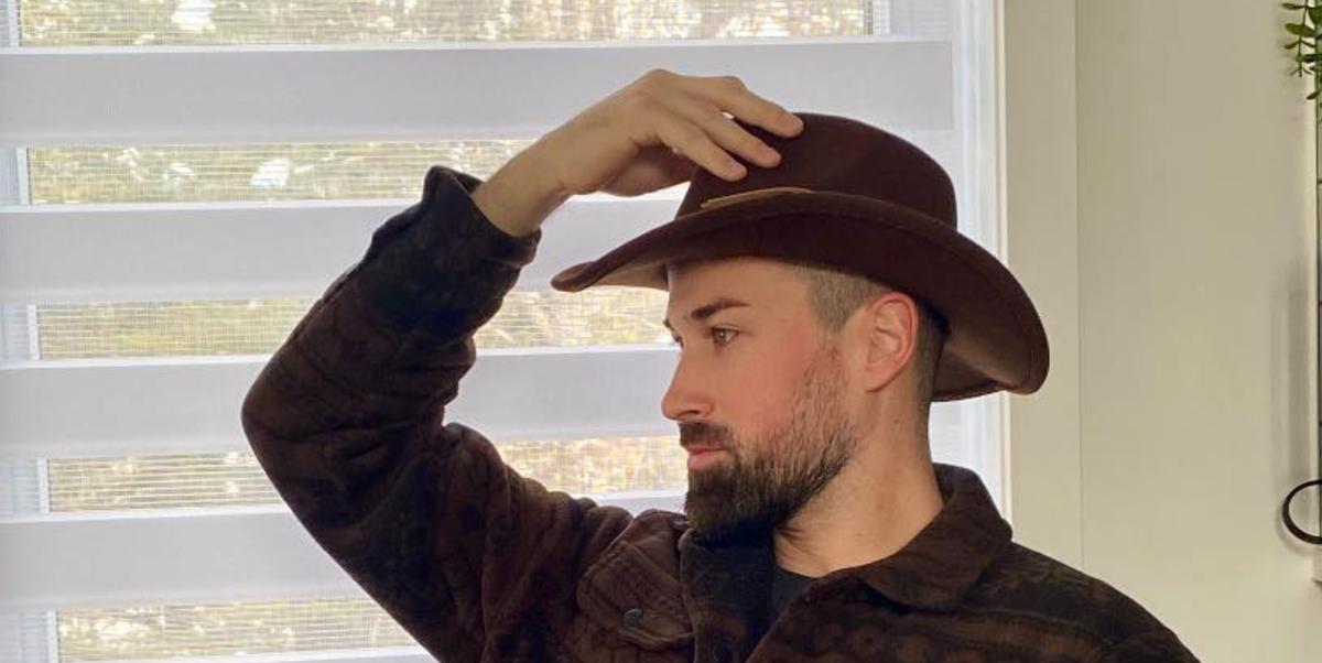 Simon Legault de l'Amour est dans le pré