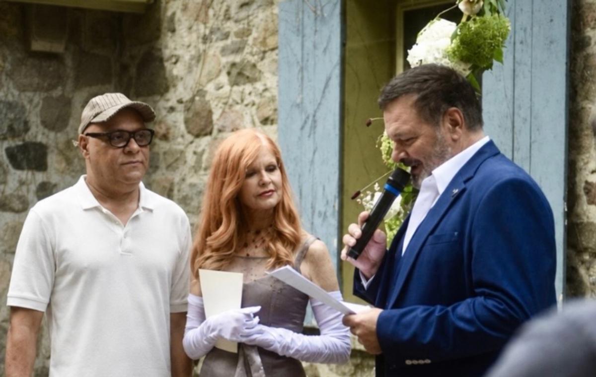 Josélito Michaud, sa femme et Mario Pelchat