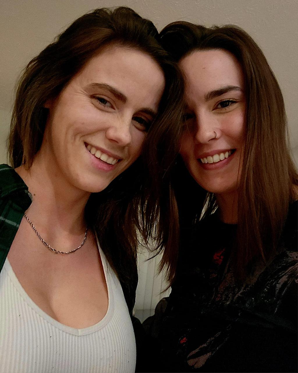 Sabrina et Mélanie de L'amour est dans le pré