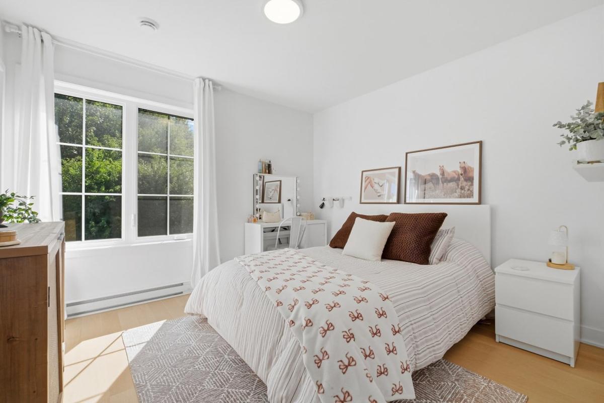 Chambre aux teintes claires