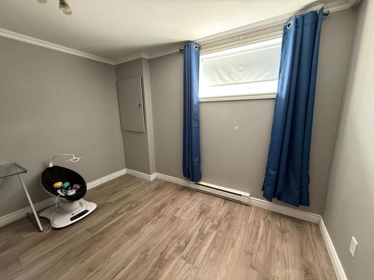 Chambre avec rangement