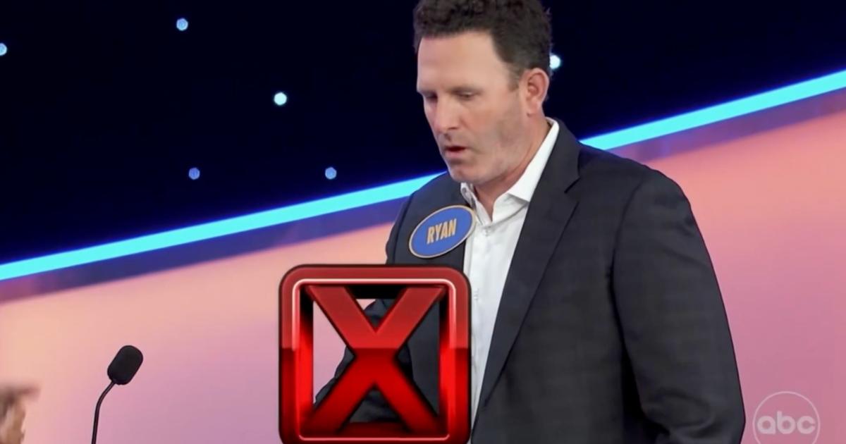 Ryan Whitney on Celebrity Family Feud