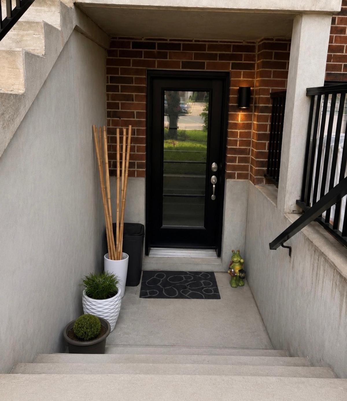 Entrée extérieure du condo
