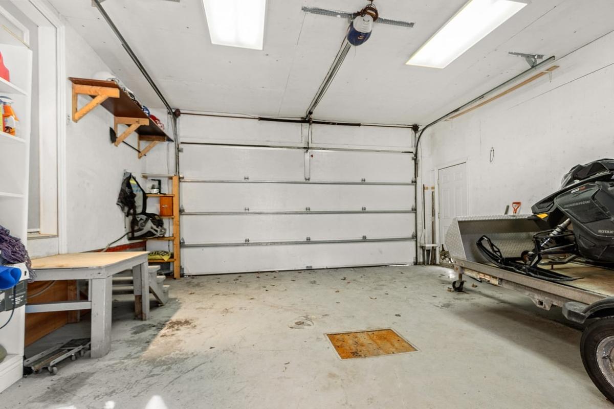 Intérieur du garage double