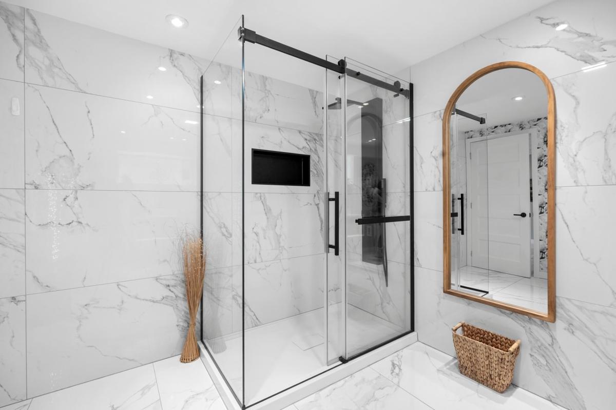 Finitions de la salle de bain