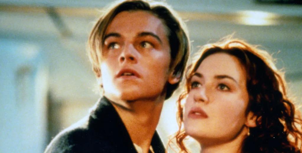 Leonardo DiCaprio et Kate Winslet dans Titanic 