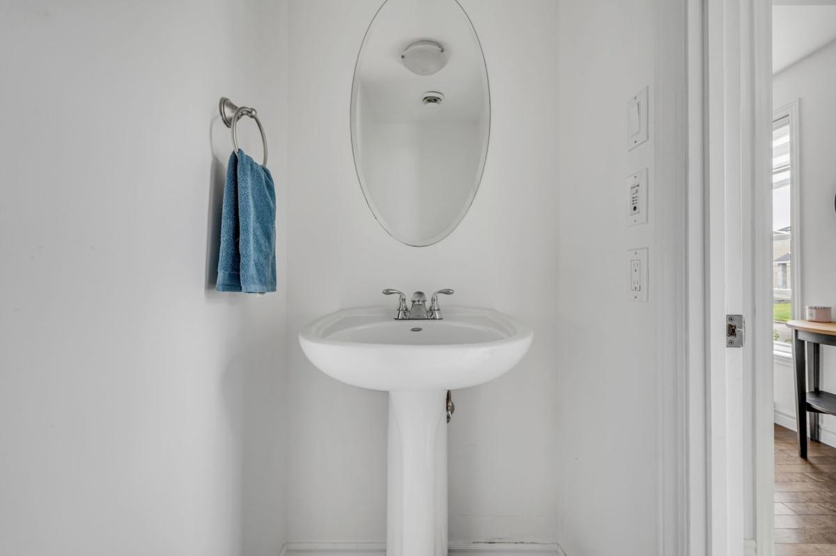 Salle de bain au rez-de-chaussée