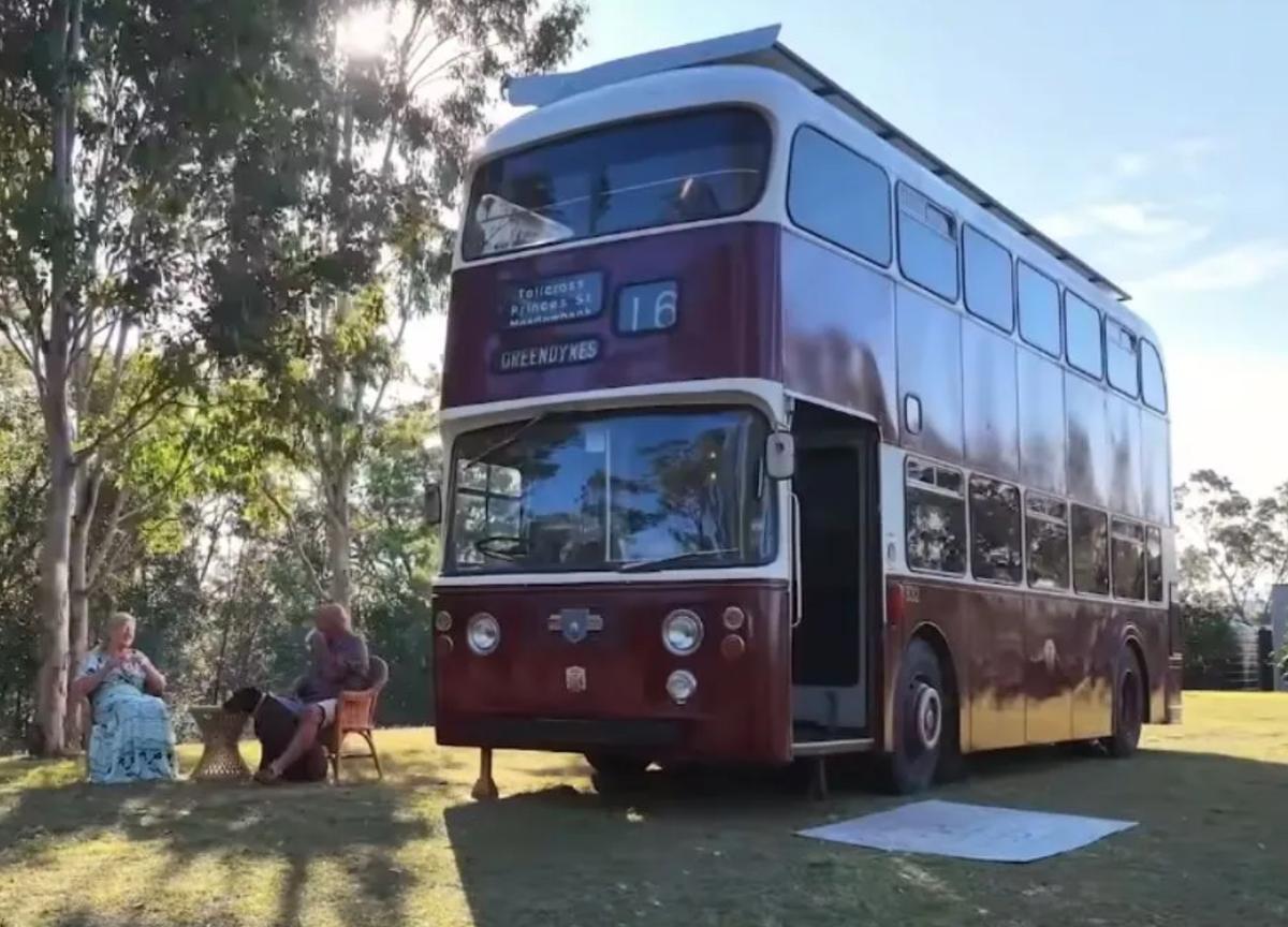 Bus