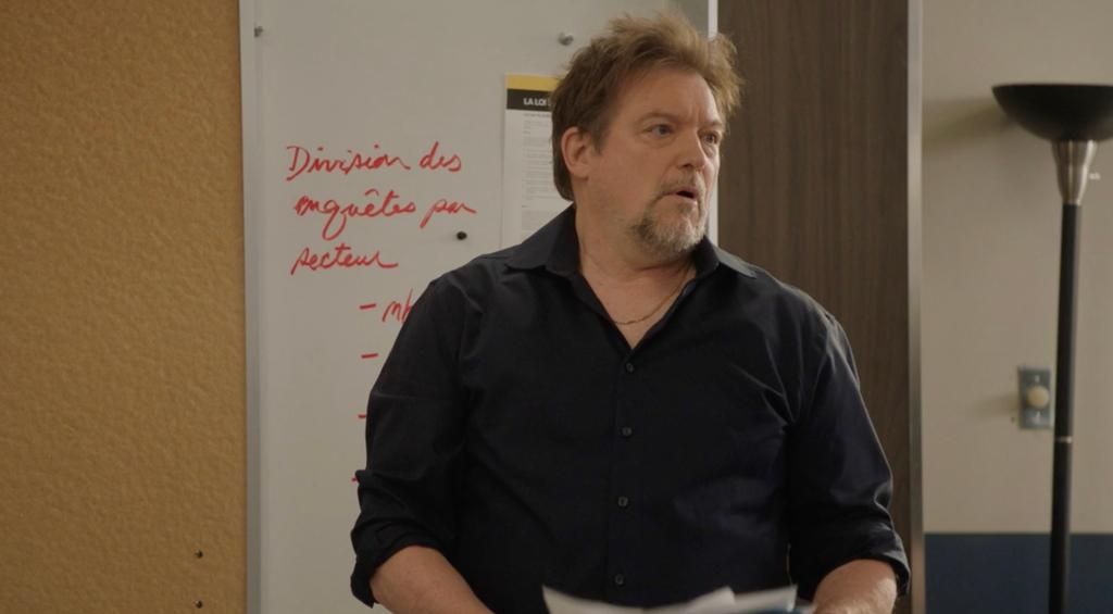 Vincent Graton dans son personnage de Christian Thibeault, lieutenant de l'escouade Antigang