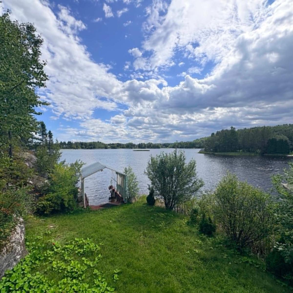 Le lac Kénogami vu depuis la propriété